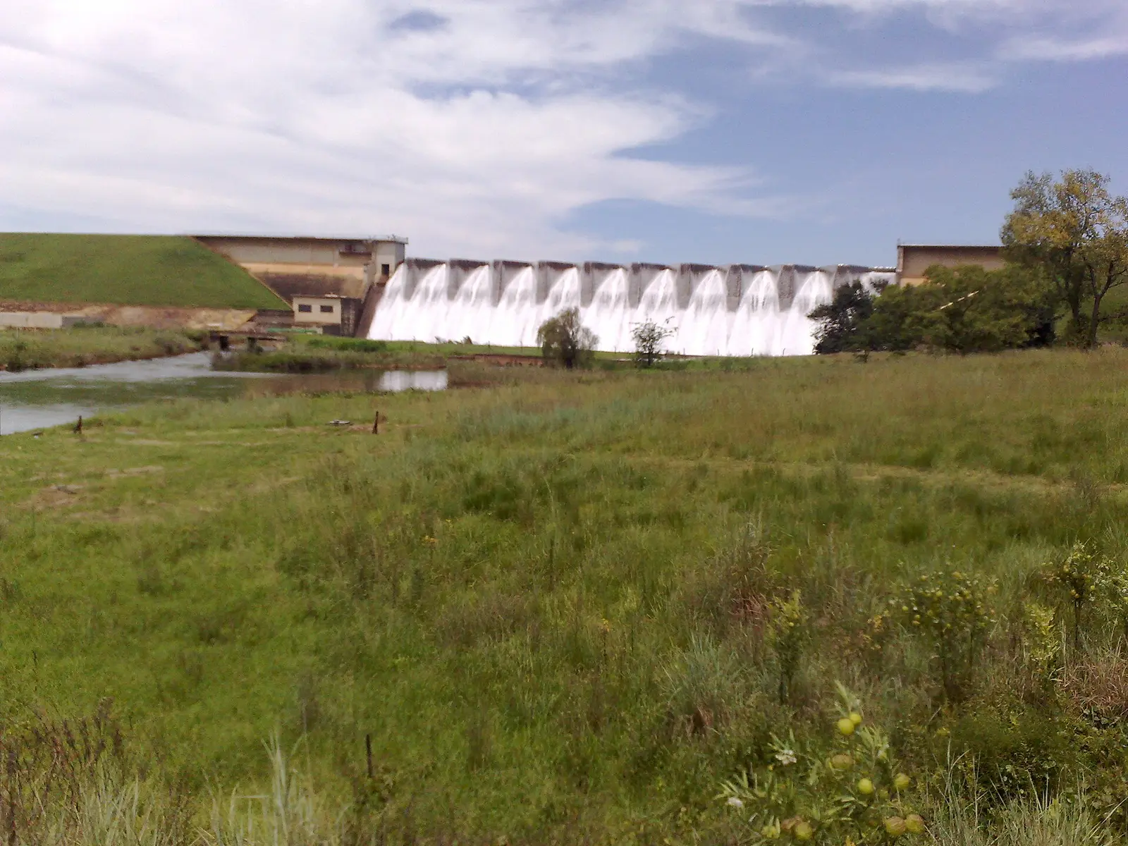 Water spilling over the Midmar Dam wall in KwaZulu-Natal